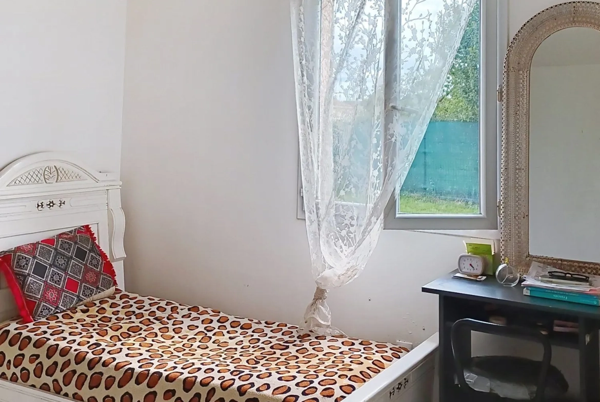 Maison de plain-pied à Lagrave avec jardin, proximité écoles et modernité 