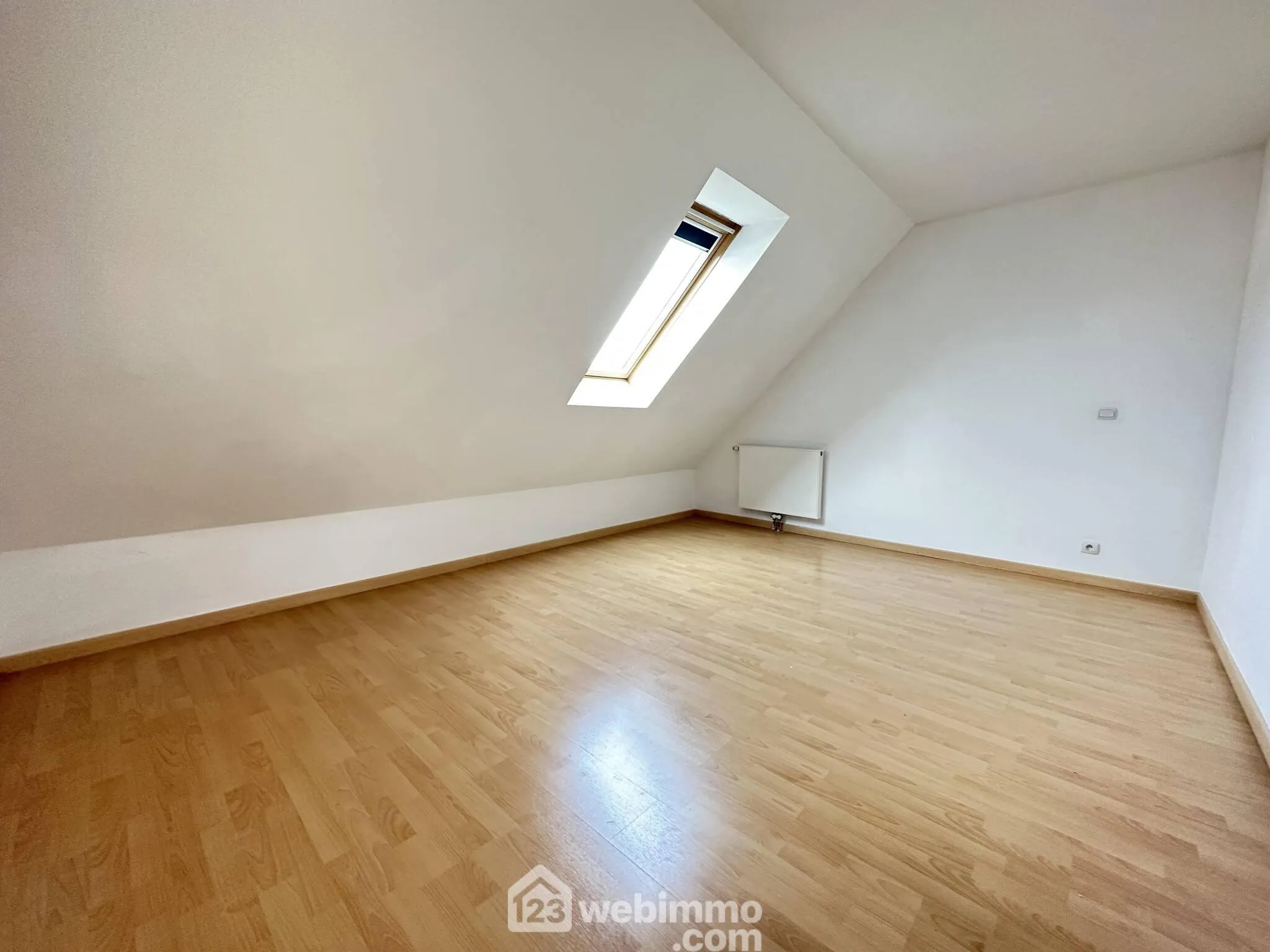 Charmante maison de 80 m² avec garage à Athies-sous-Laon 