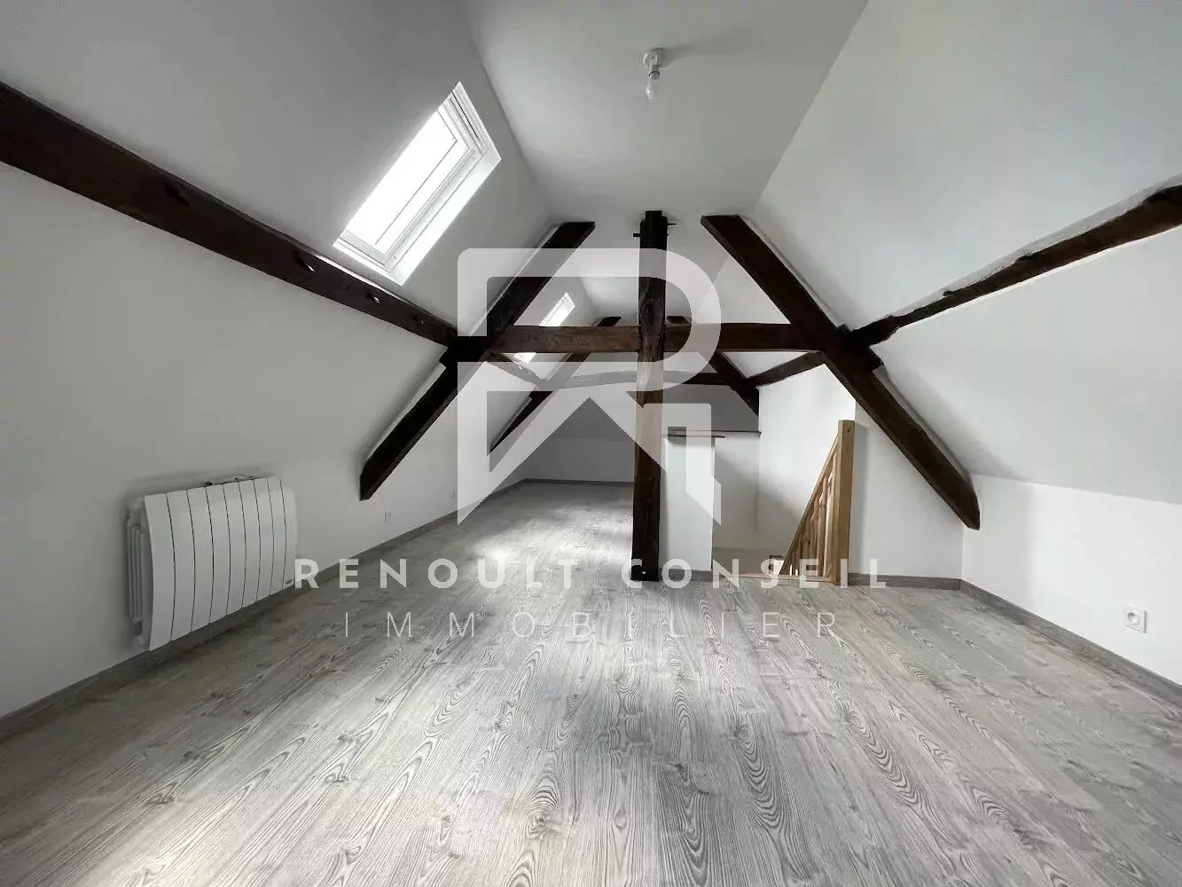Maison de 103 m² à La Neuville Chant d’Oisel, 5 pièces, jardin clos, sans travaux 
