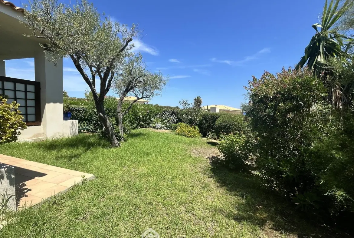 Appartement T2 de 43 m² avec jardin et vue sur la mer à Sant'Ambroggio 