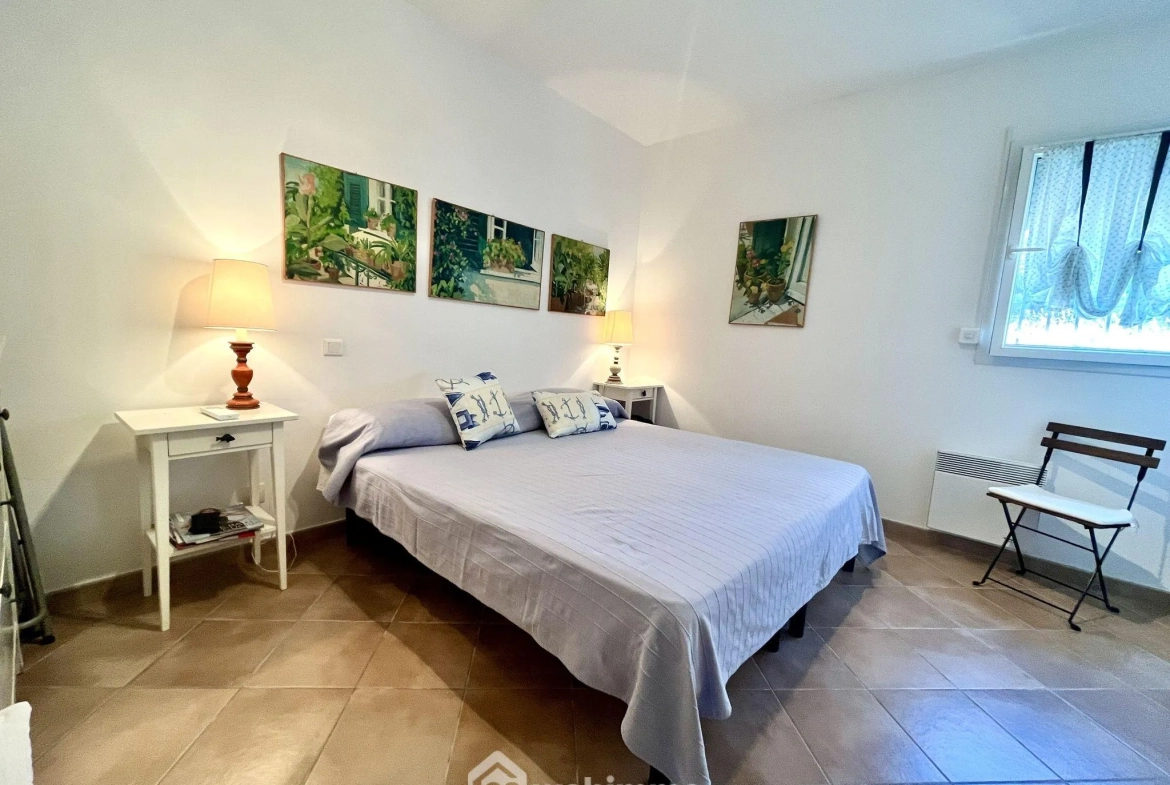 Appartement T2 de 43 m² avec jardin et vue sur la mer à Sant'Ambroggio 