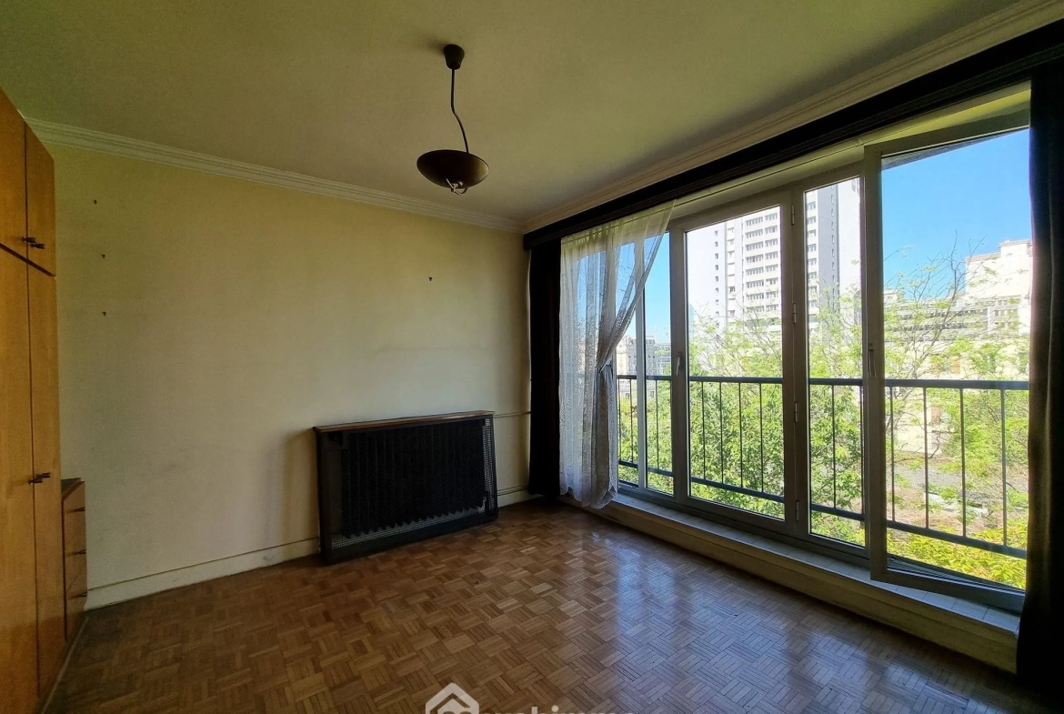 Appartement lumineux de 71,60 m² à Choisy-le-Roi avec parking et vue dégagée 