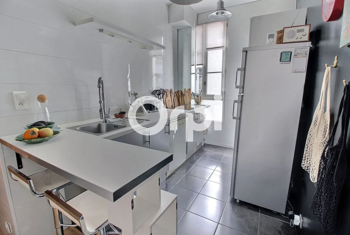 Appartements 3 pièces à vendre à Pau, centre-ville, 84 m² avec balcon 