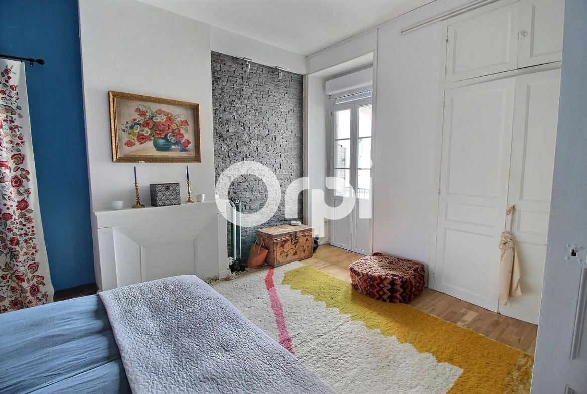 Appartements 3 pièces à vendre à Pau, centre-ville, 84 m² avec balcon 