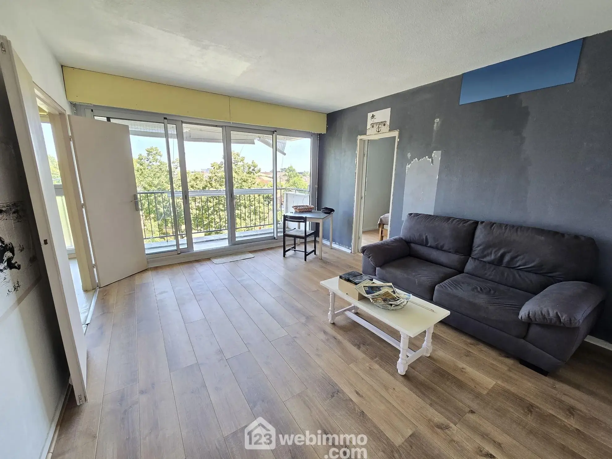 Appartement T3 de 61,97 m² à Bordeaux Caudéran avec cave et balcon 