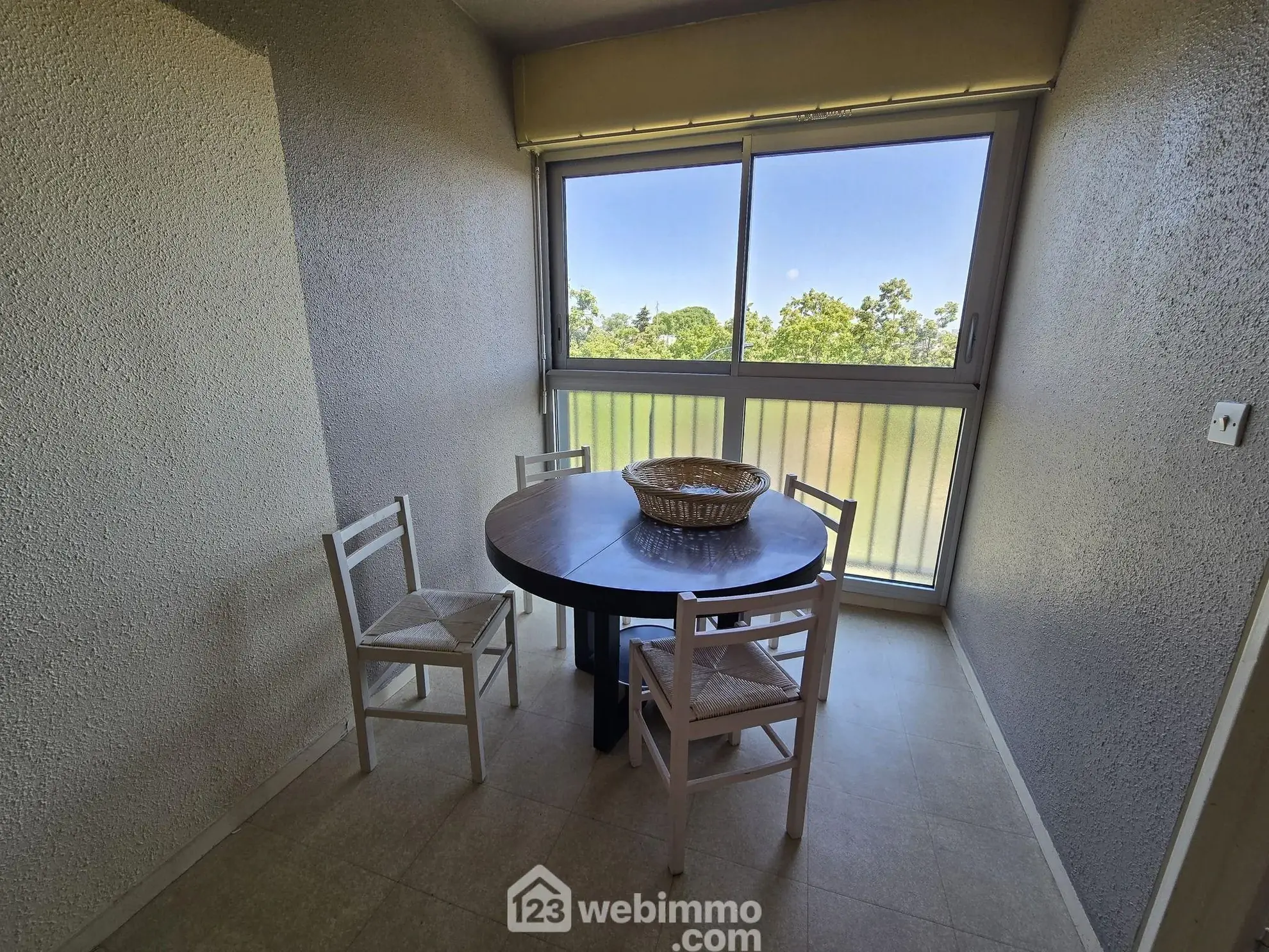 Appartement T3 de 61,97 m² à Bordeaux Caudéran avec cave et balcon 