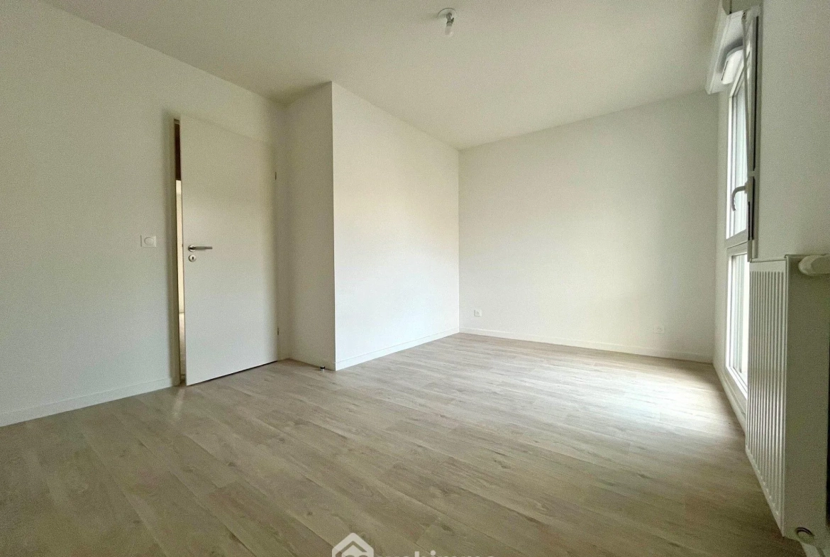 Maison neuve à vendre à Lormont - 2 chambres, jardin et proximité des commodités 