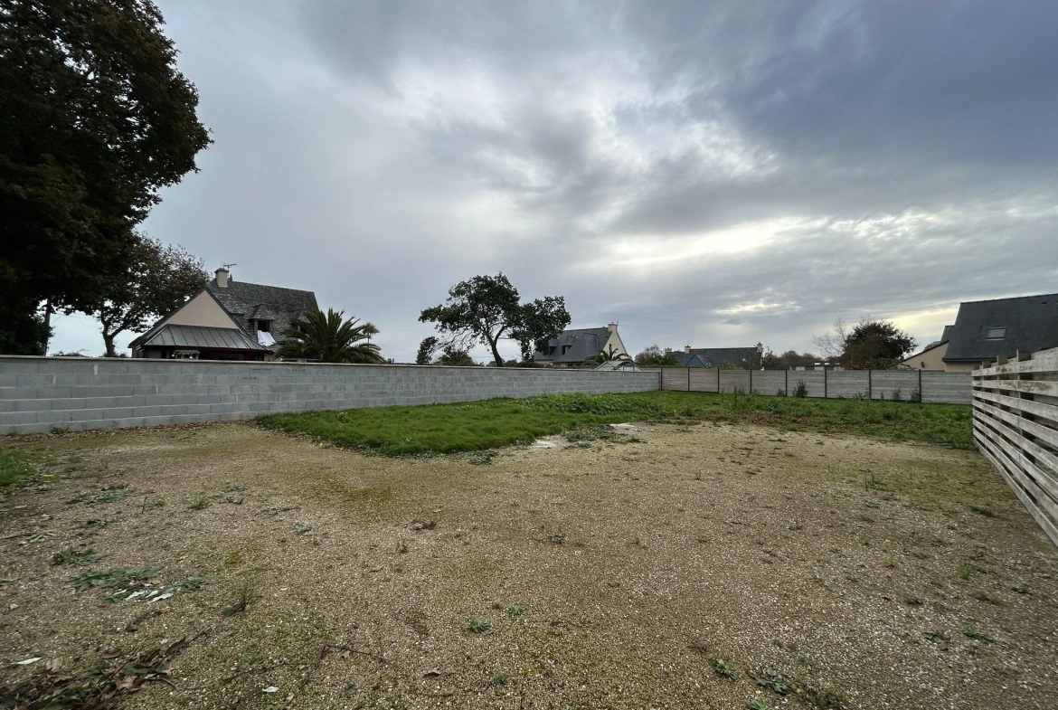 Terrain constructible de 573 m² à Ploubezre, environnement calme, proche Lannion 