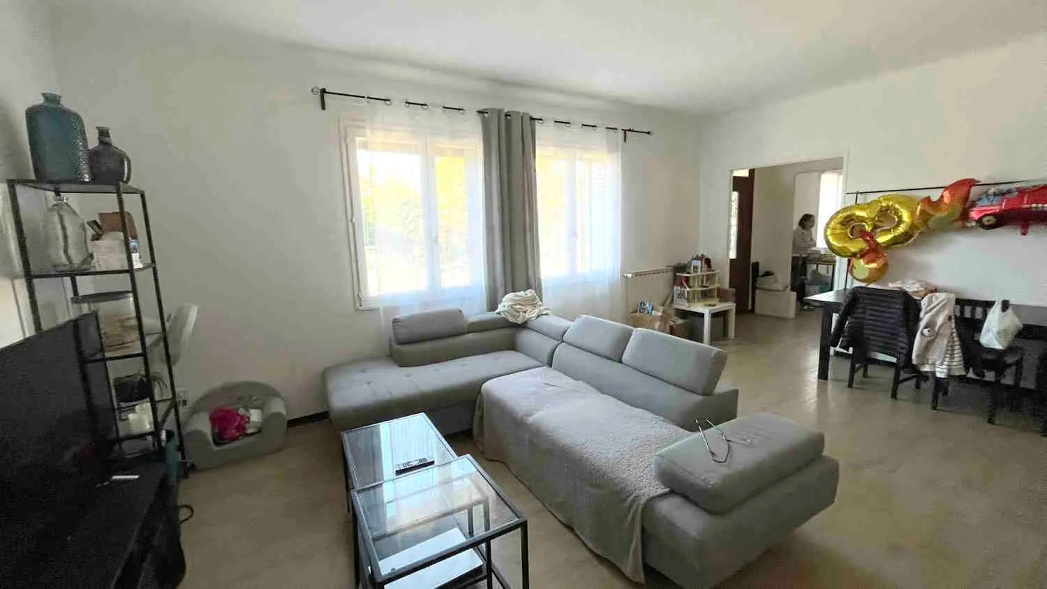 Partie de maison en pierre à Gordes avec jardin et cave, louée 750€/mois 