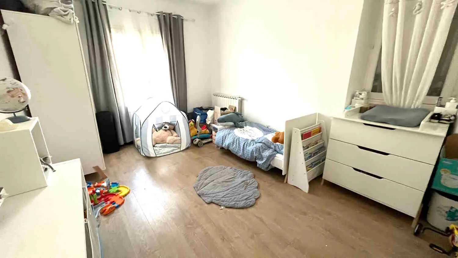 Partie de maison en pierre à Gordes avec jardin et cave, louée 750€/mois 