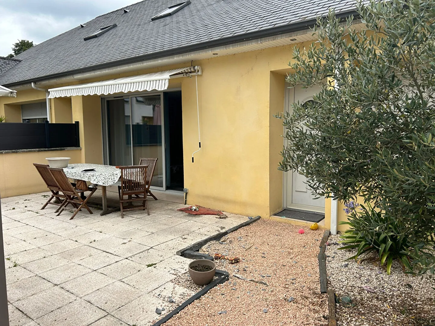 Villa plain-pied à vendre à Coarraze - 100 m² dans un environnement calme 