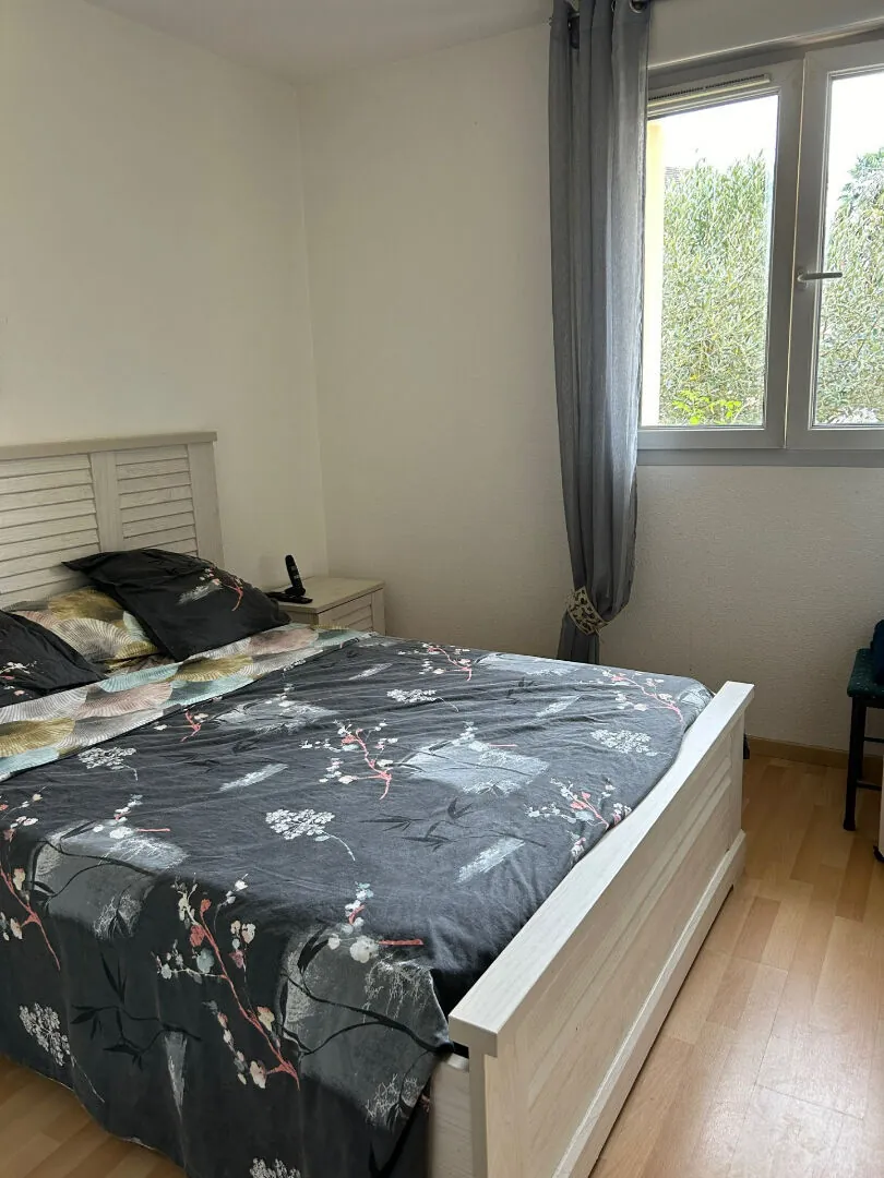 Villa plain-pied à vendre à Coarraze - 100 m² dans un environnement calme 
