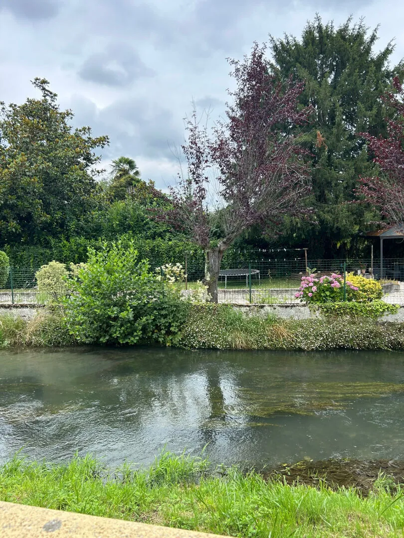 Villa plain-pied à vendre à Coarraze - 100 m² dans un environnement calme 