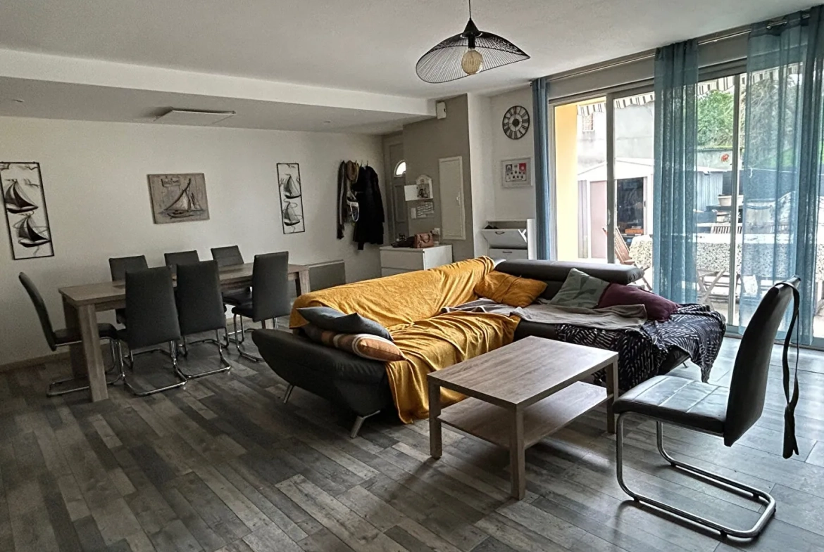 Villa plain-pied à vendre à Coarraze - 100 m² dans un environnement calme 