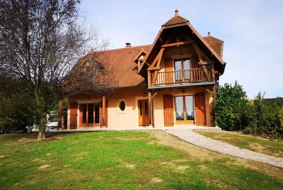 Superbe maison de campagne avec sous-sol et piscine à Saint-Agnan 