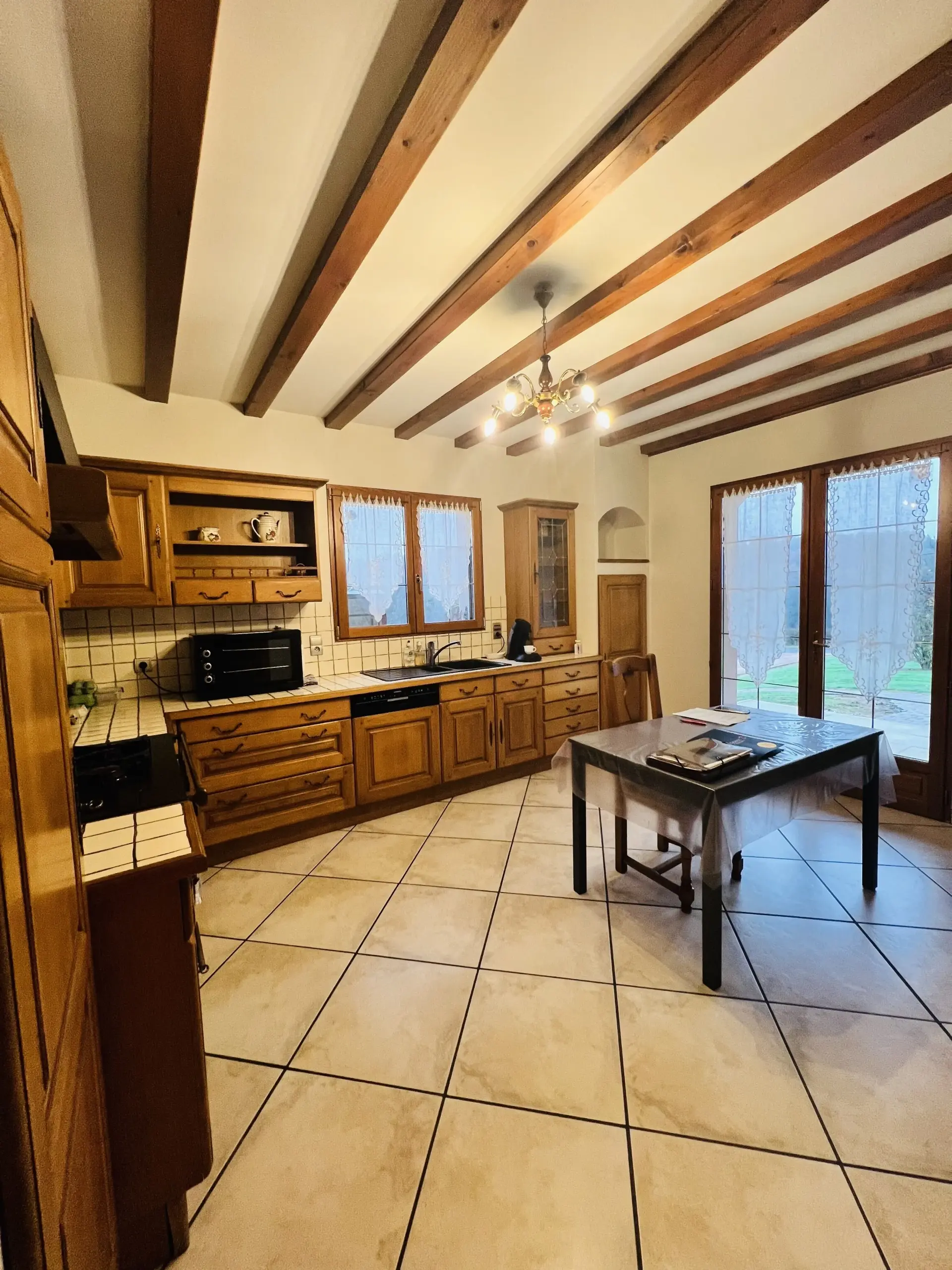 Superbe maison de campagne avec sous-sol et piscine à Saint-Agnan 