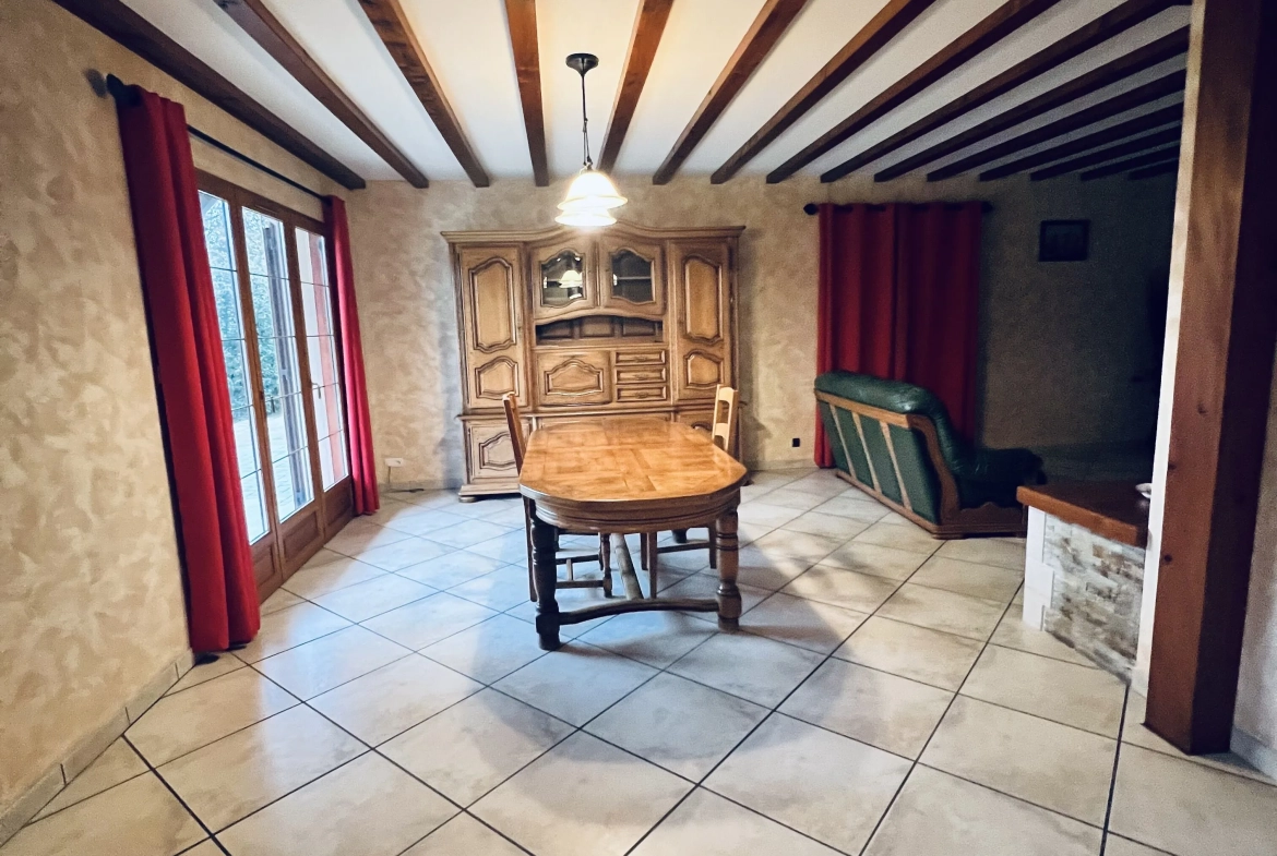 Superbe maison de campagne avec sous-sol et piscine à Saint-Agnan 