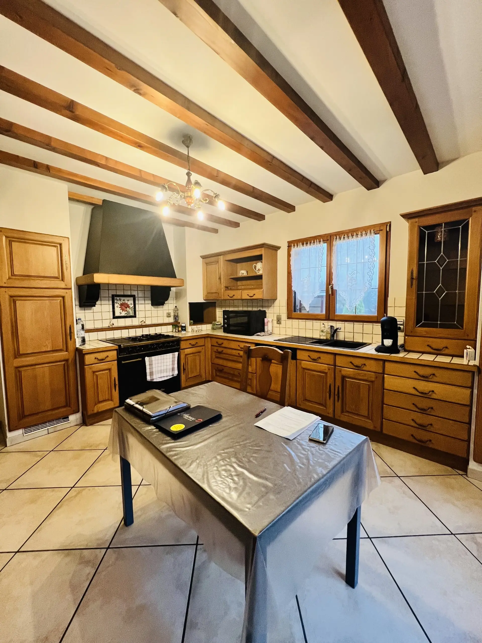 Superbe maison de campagne avec sous-sol et piscine à Saint-Agnan 