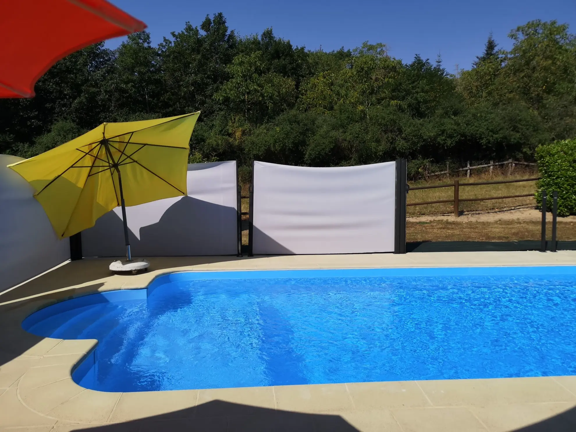 Superbe maison de campagne avec sous-sol et piscine à Saint-Agnan 