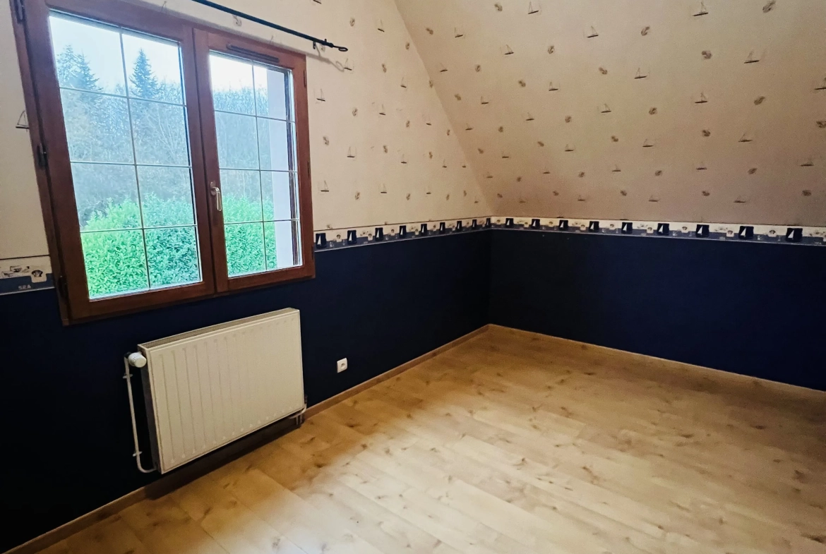 Magnifique maison de campagne de 220m² avec terrain et piscine à Saint-Agnan 