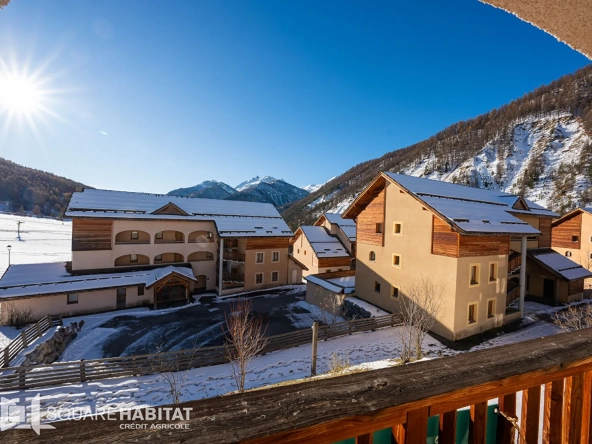 Appartement T3 à Arvieux avec terrasse et vue montagne, 35m² - Pied des pistes