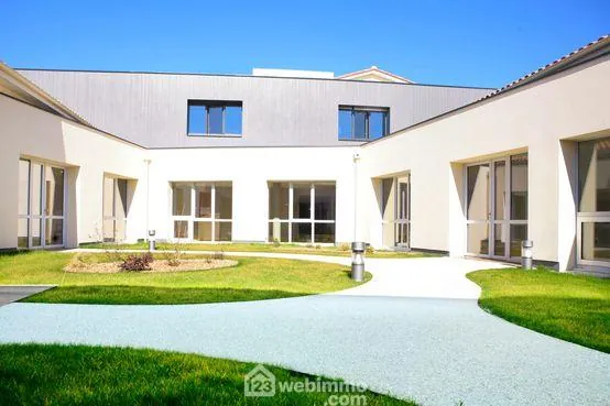 Investissement dans une chambre d'Ehpad à Rauzan avec rentabilité de 5 %