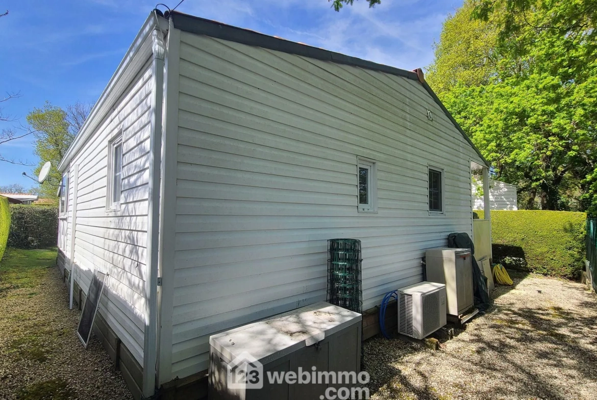 Charmant chalet à vendre à Talmont-Saint-Hilaire en Parc Résidentiel de Loisir 