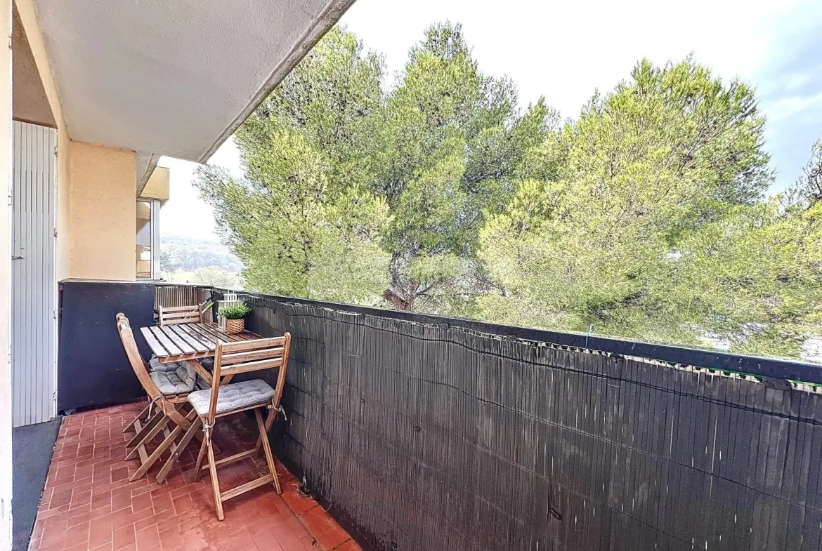 Vente d'un appartement T2 de 27 m² avec terrasse à Fabrégas, La Seyne-sur-Mer 