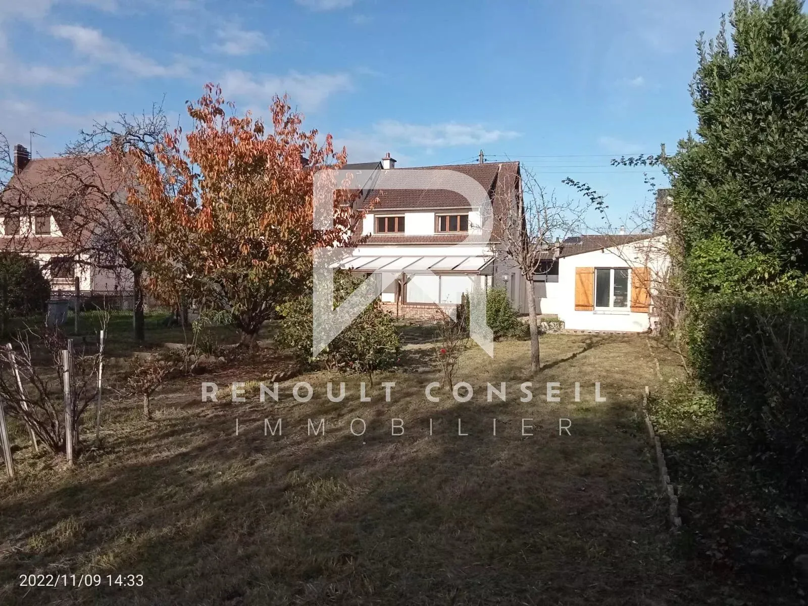 Charmante maison de ville de 115 m² à Caudebec-lès-Elbeuf avec jardin et garage 