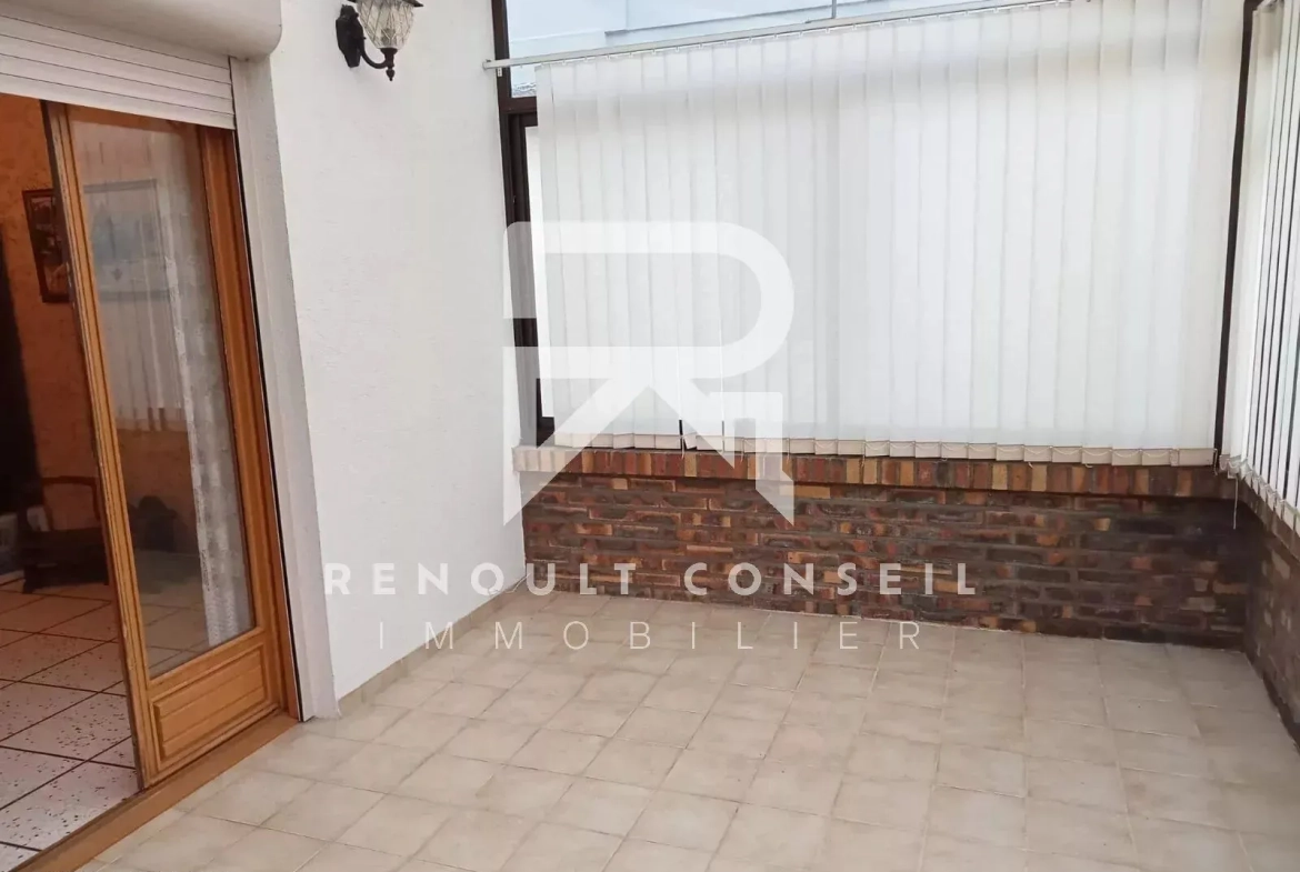 Charmante maison de ville de 115 m² à Caudebec-lès-Elbeuf avec jardin et garage 