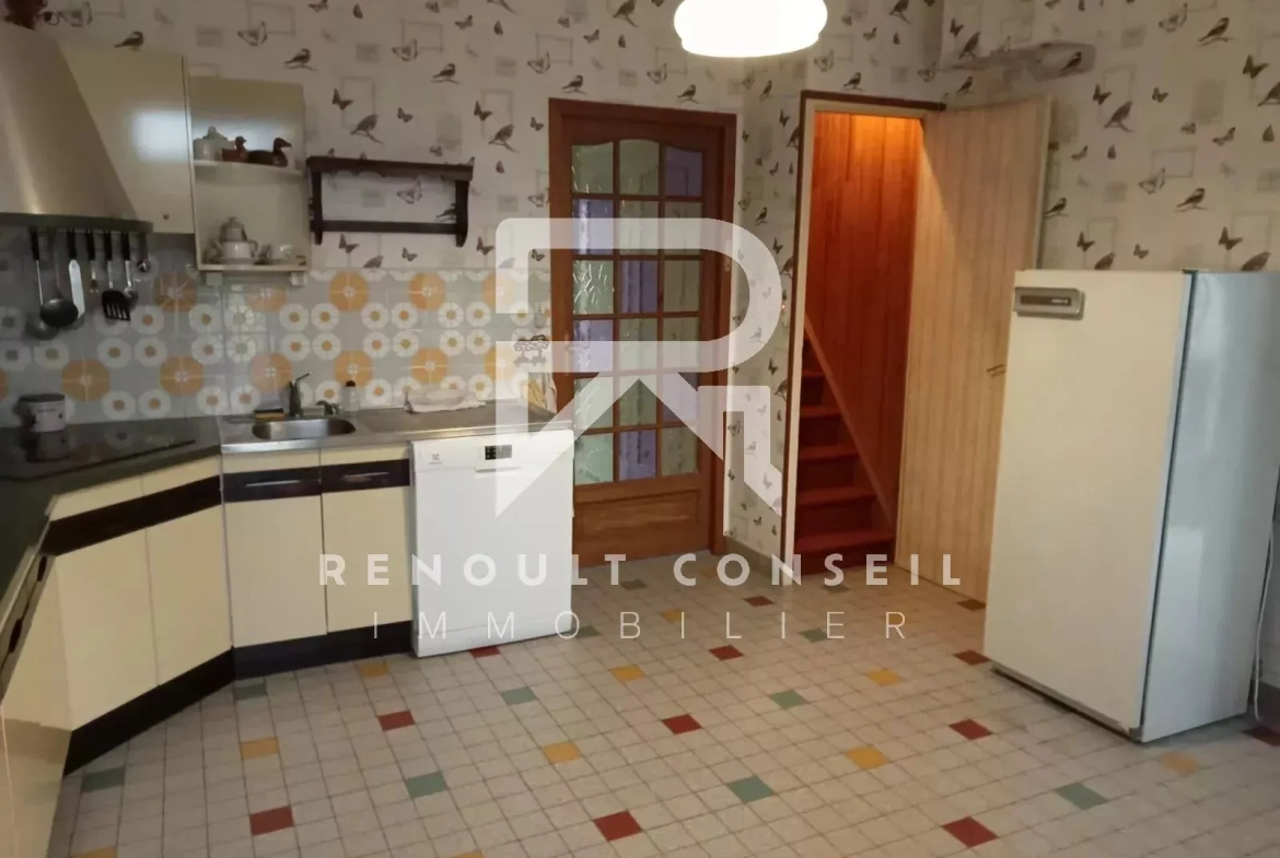 Charmante maison de ville de 115 m² à Caudebec-lès-Elbeuf avec jardin et garage 