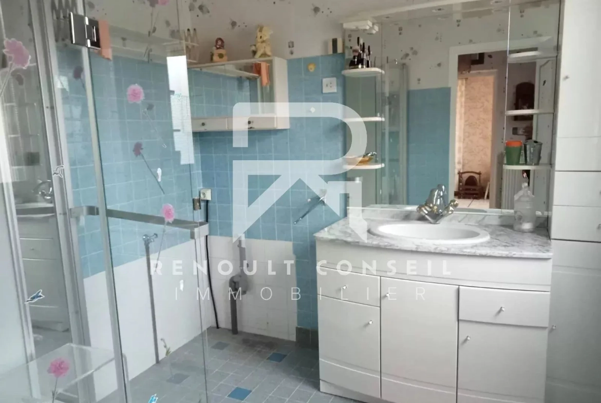 Charmante maison de ville de 115 m² à Caudebec-lès-Elbeuf avec jardin et garage 