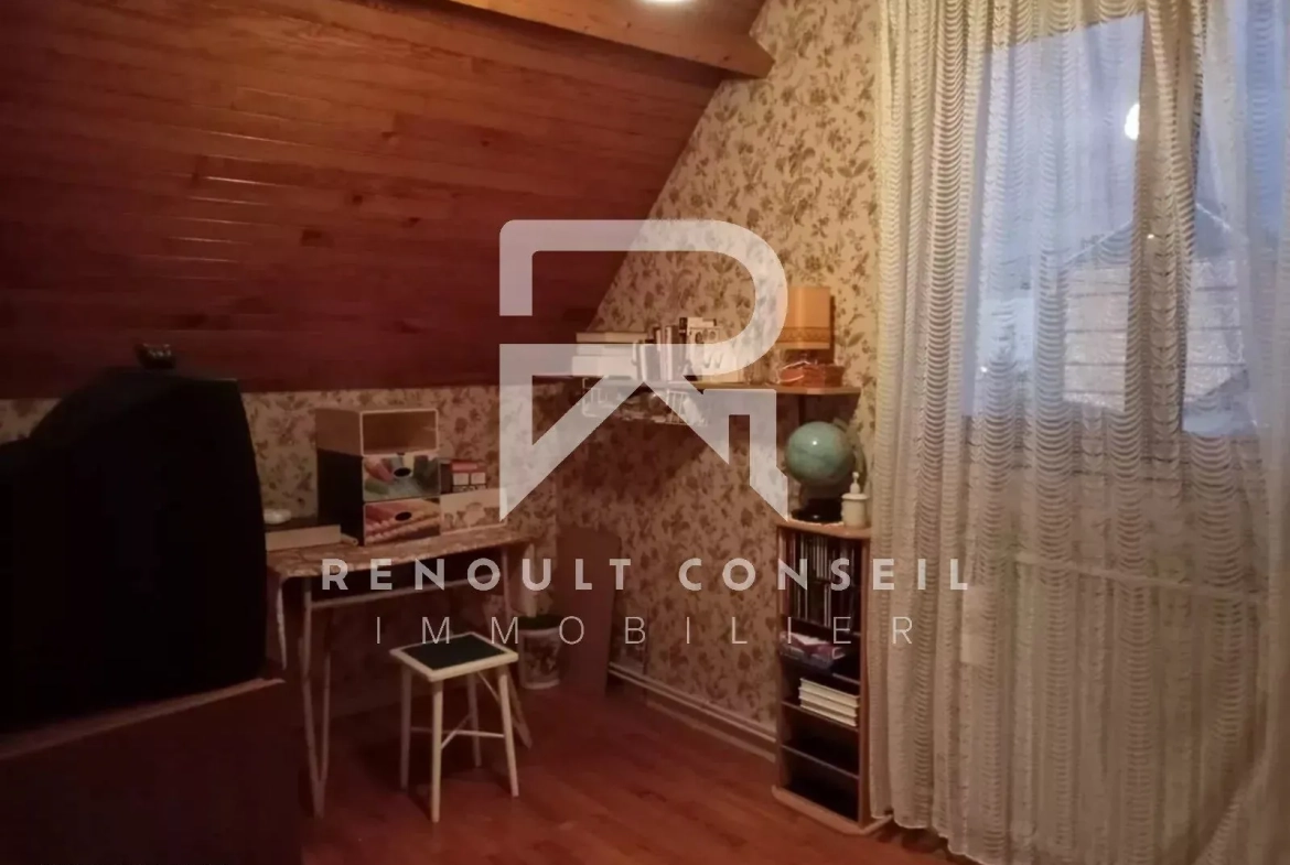 Charmante maison de ville de 115 m² à Caudebec-lès-Elbeuf avec jardin et garage 