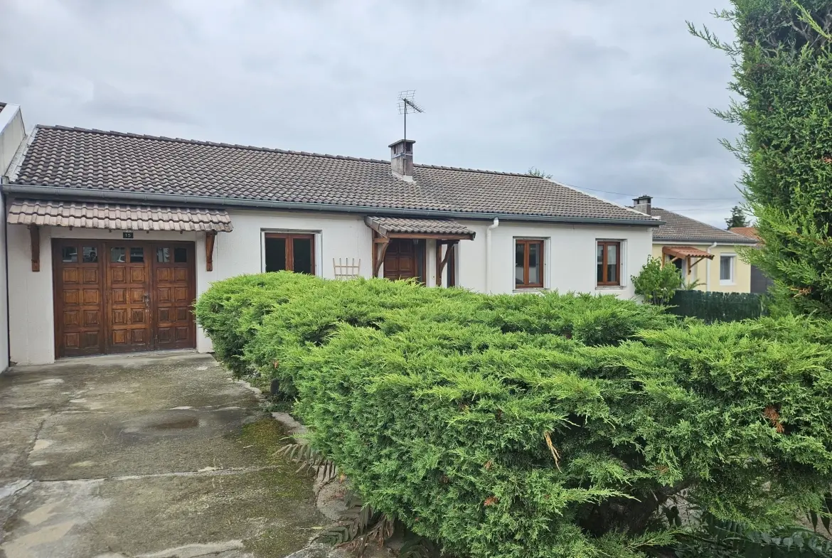 Maison à vendre à Saint Romain le Puy - 96 m² avec potentiel de rénovation 