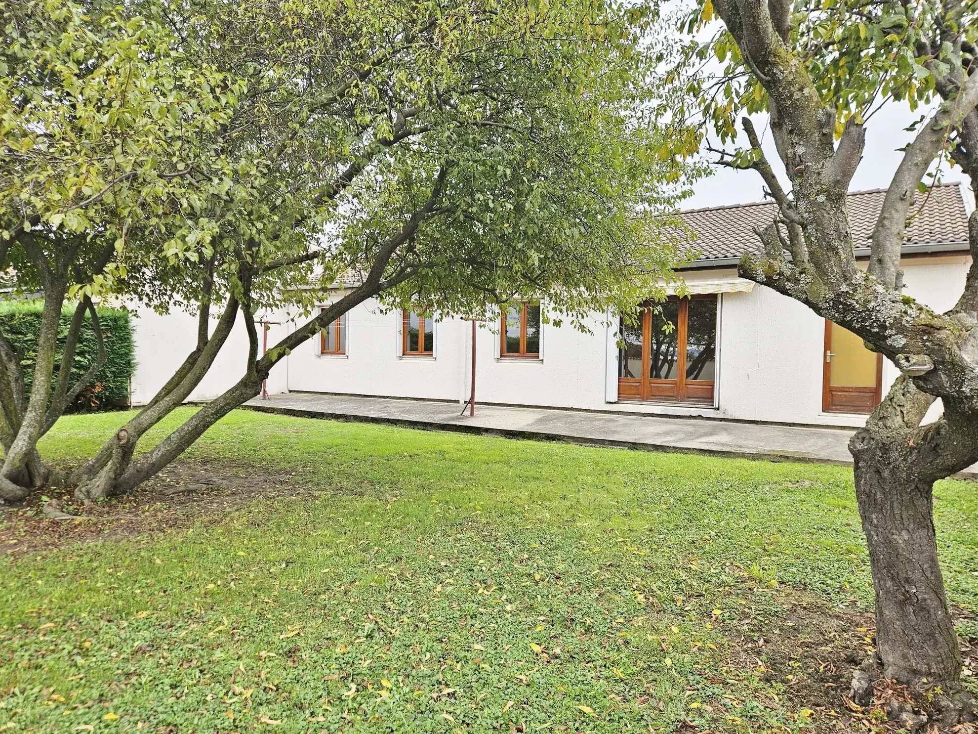 Maison à vendre à Saint Romain le Puy - 96 m² avec potentiel de rénovation 
