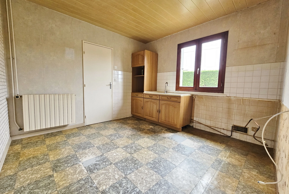 Maison à vendre à Saint Romain le Puy - 96 m² avec potentiel de rénovation 