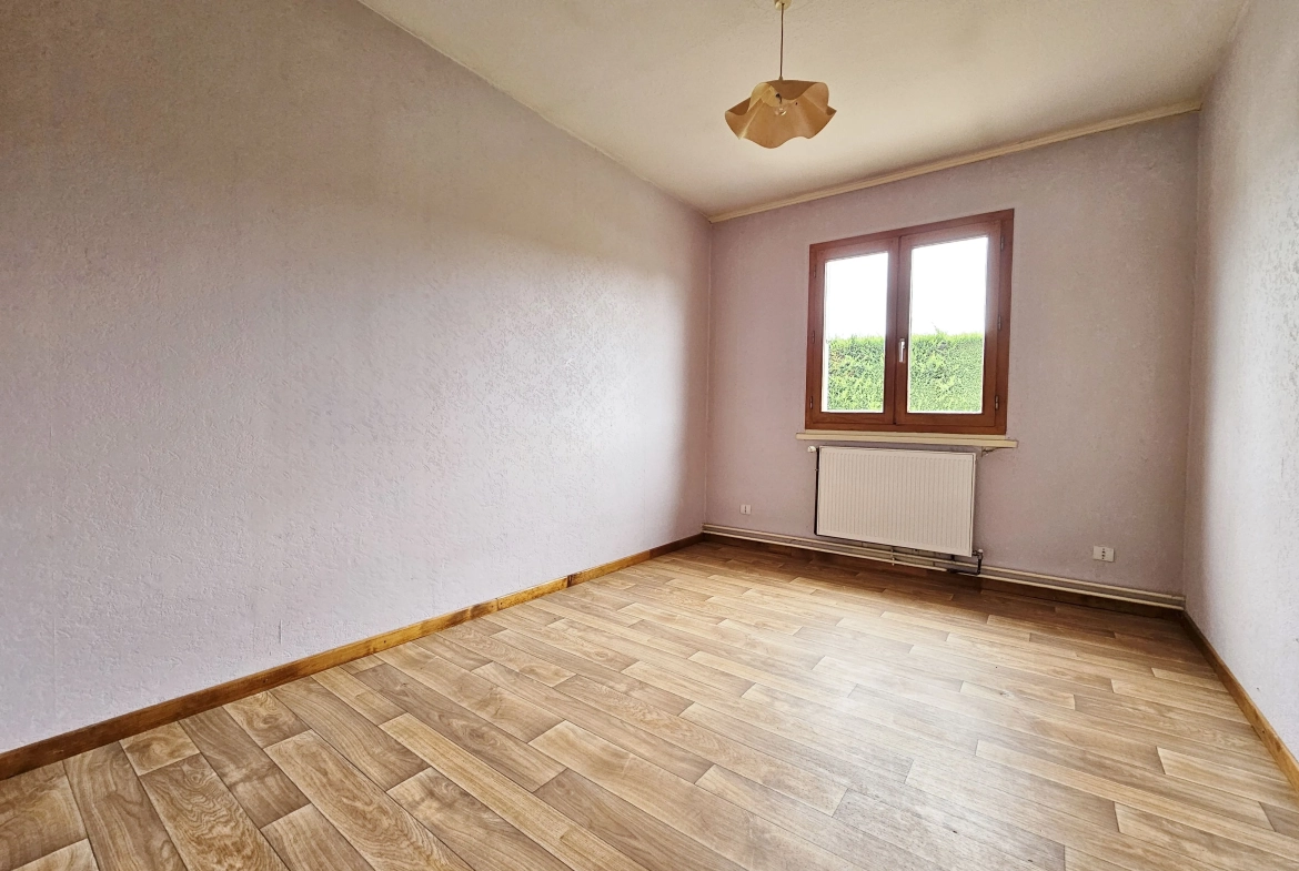 Maison à vendre à Saint Romain le Puy - 96 m² avec potentiel de rénovation 