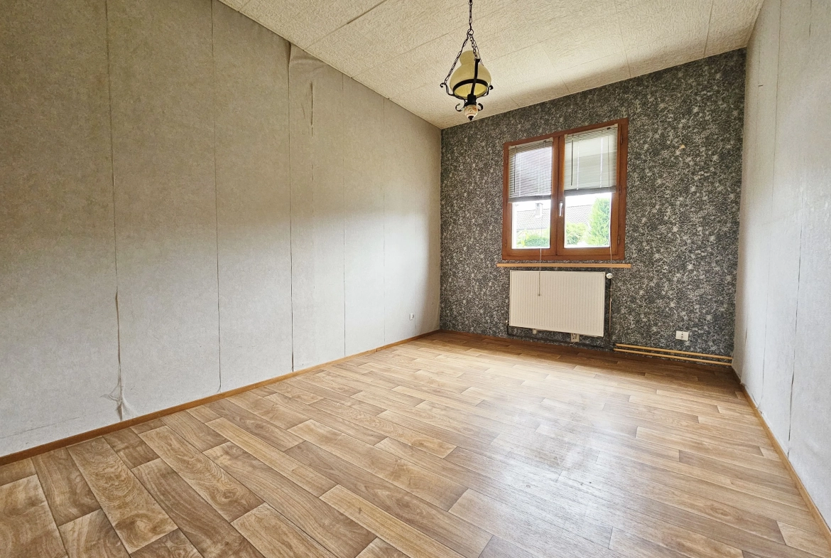 Maison à vendre à Saint Romain le Puy - 96 m² avec potentiel de rénovation 