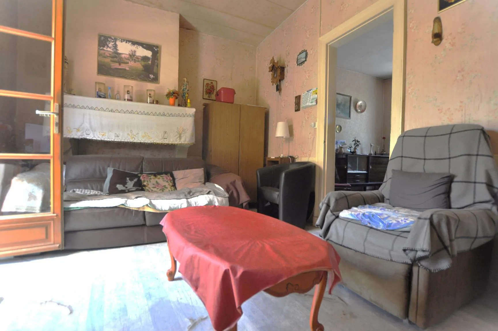 Maison girondine à Lestiac-sur-Garonne avec grand terrain et dépendance 