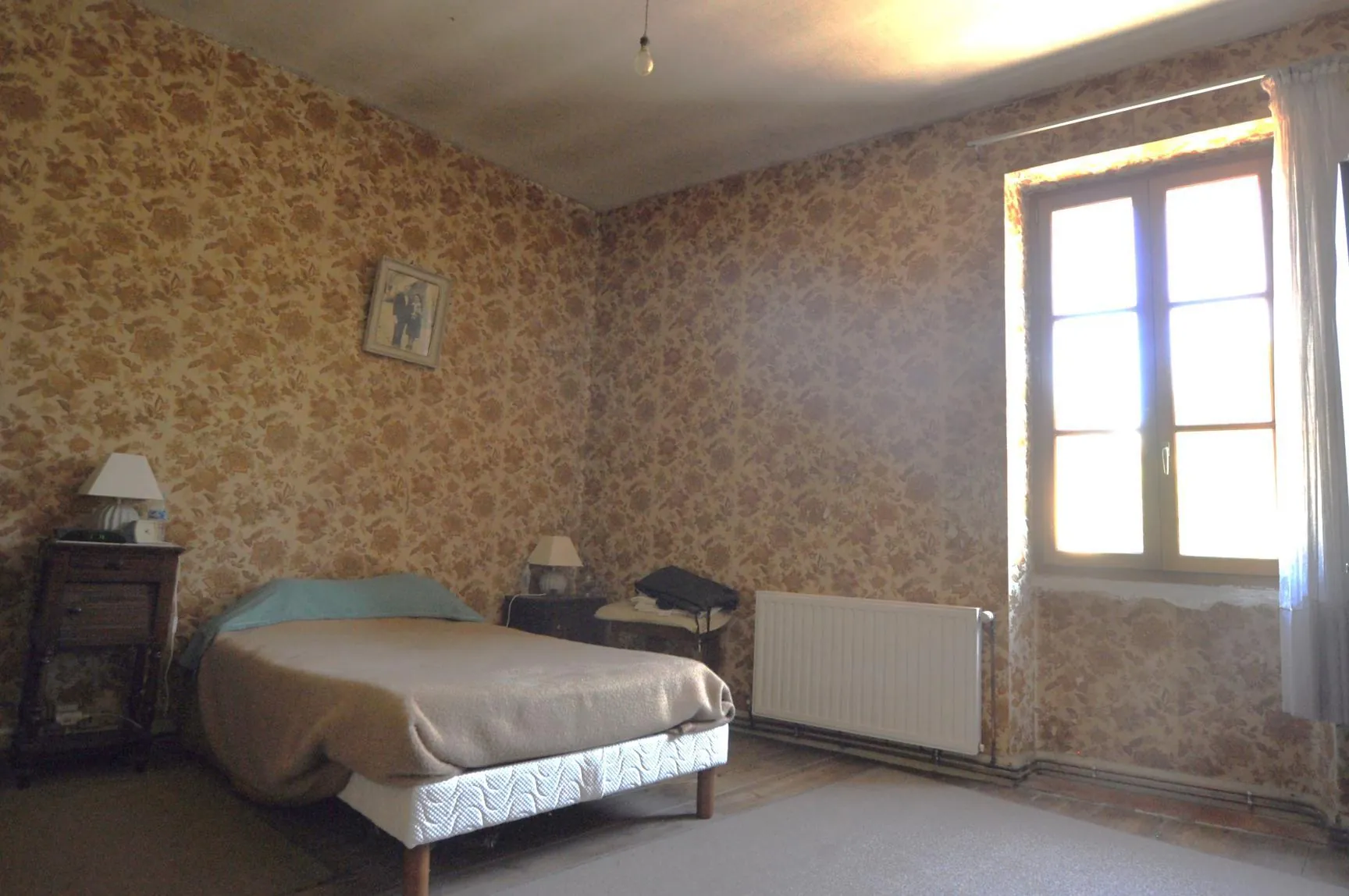 Maison girondine à Lestiac-sur-Garonne avec grand terrain et dépendance 