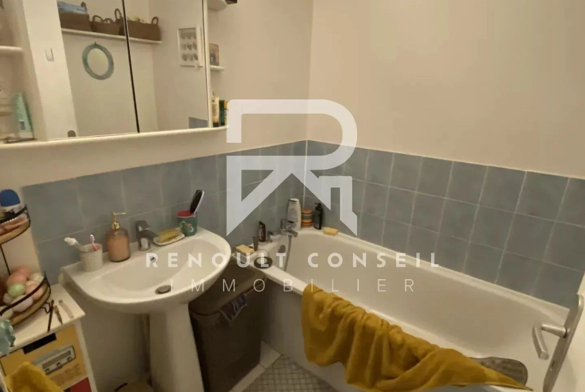 Charmant T2 loué de 44 m² avec parking à Rouen, idéal investissement 