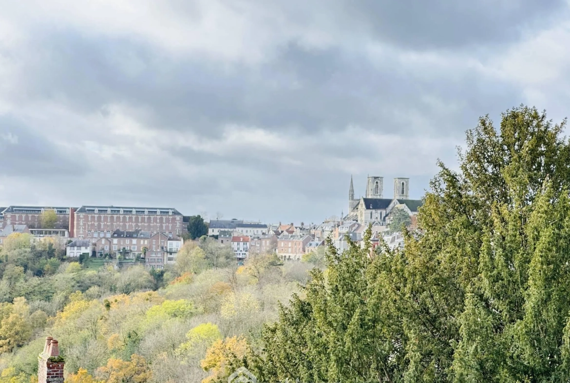 Bel appartement de 52m² avec vue à Laon, idéal pour votre confort 