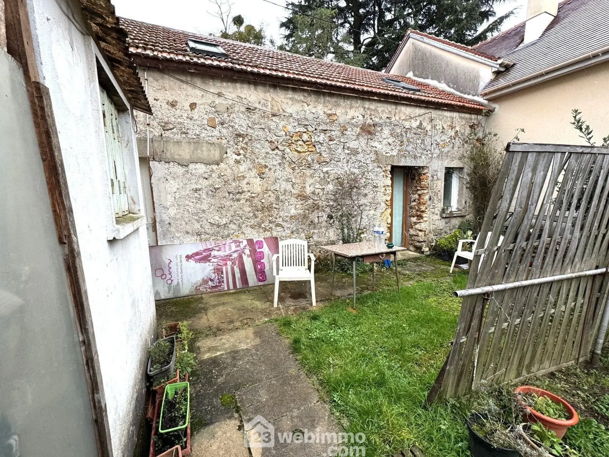 Maison de caractère à Lisses de 120m², à rénover avec potentiel d'extension 