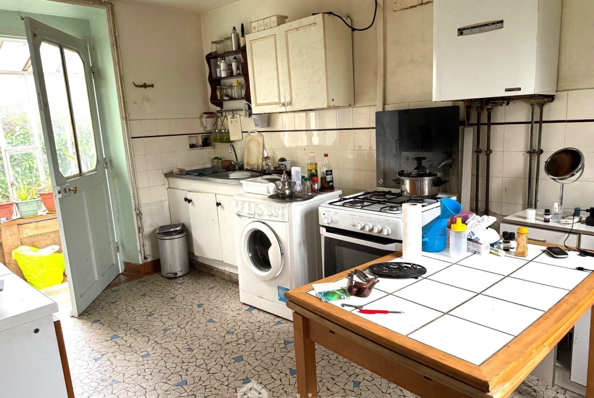 Maison de caractère à Lisses de 120m², à rénover avec potentiel d'extension 