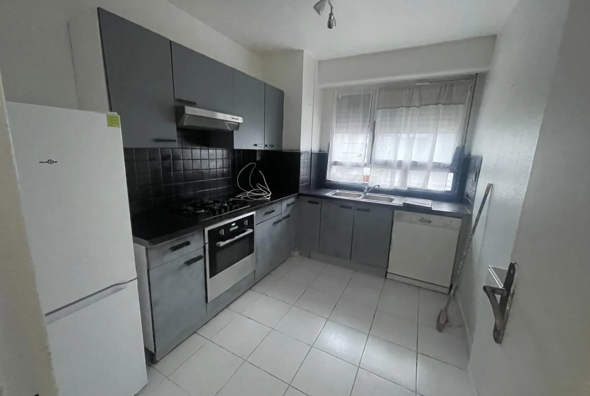 Appartement de 65 m² à Épinal proche commerces avec cave et parking 
