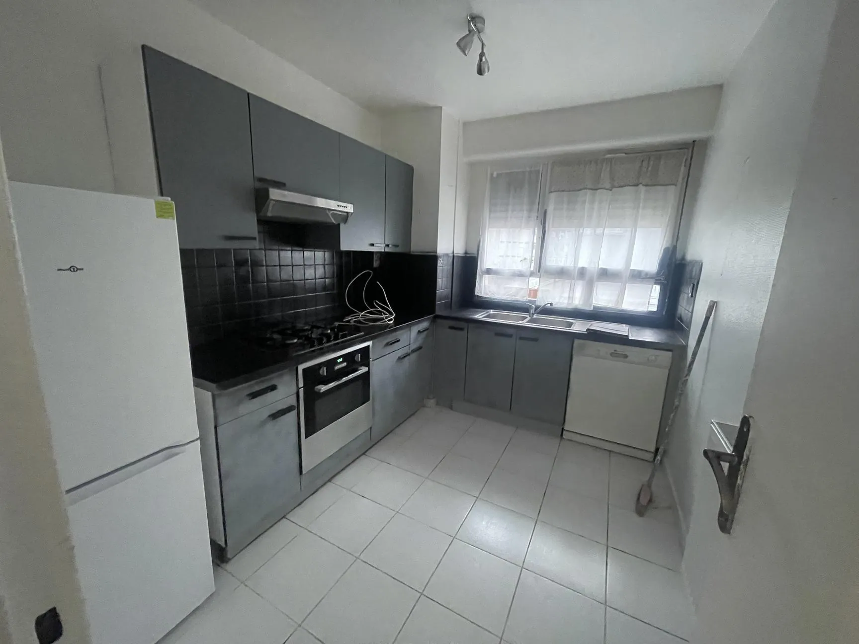 Appartement de 65 m² à Épinal proche commerces avec cave et parking 