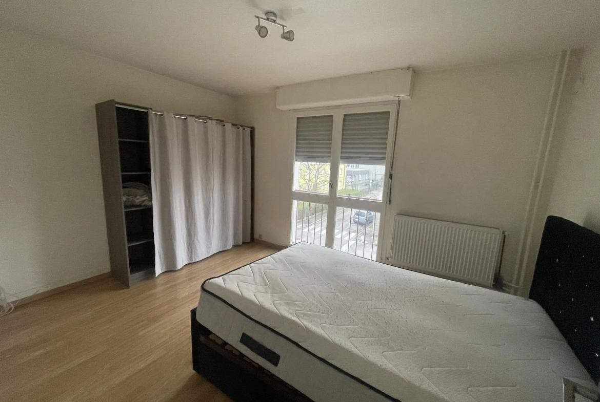 Appartement de 65 m² à Épinal proche commerces avec cave et parking 