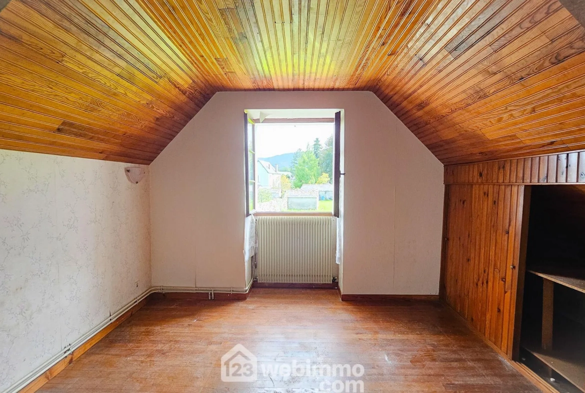 À vendre maison ancienne de 59 m² à Lestelle-Bétharram avec possibilités d'aménagement 