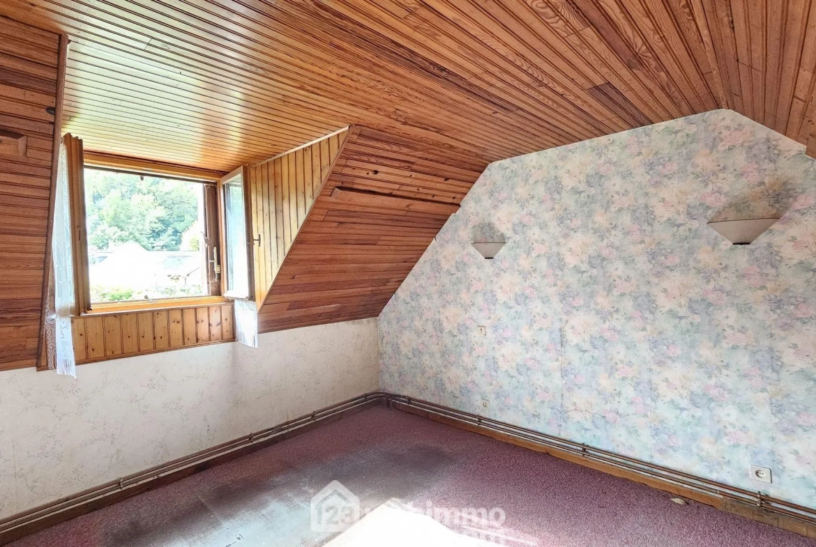 Charmante maison ancienne de 59m² à Lestelle-Bétharram avec potentiel d'aménagement 