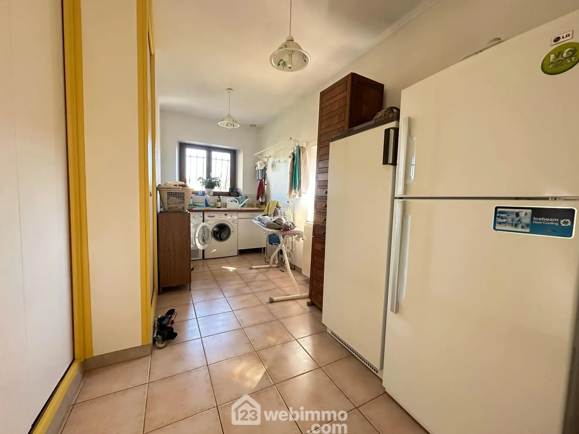 Magnifique longère en pierres de 190 m² à Bruyères-et-Montbérault 